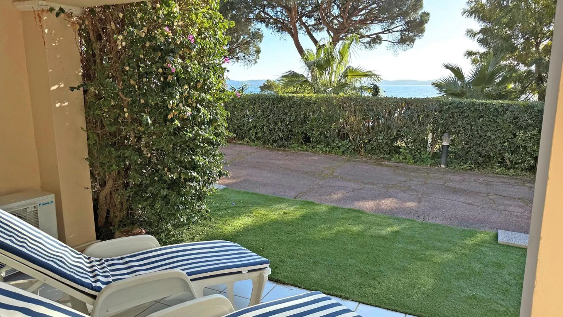 Massilia 18 Apartment Sainte-Maxime France